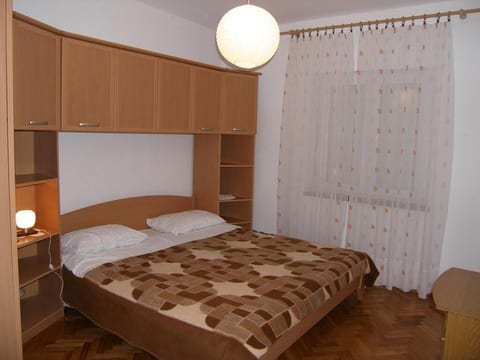 Apartments Mirko - Unit 372782-13