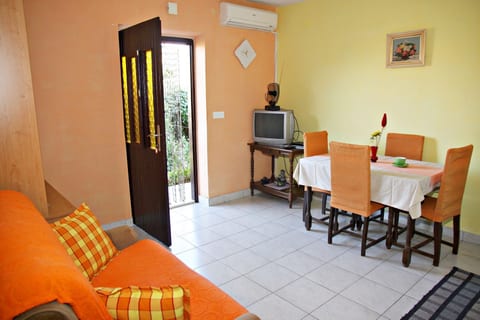 Apartments Nikola - Unit 372783-13