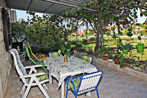 Apartments Nikola - Unit 372784-13