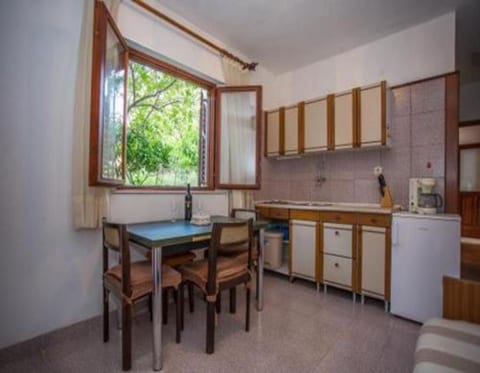 Apartments and Room Anita - Unit 372806-13
