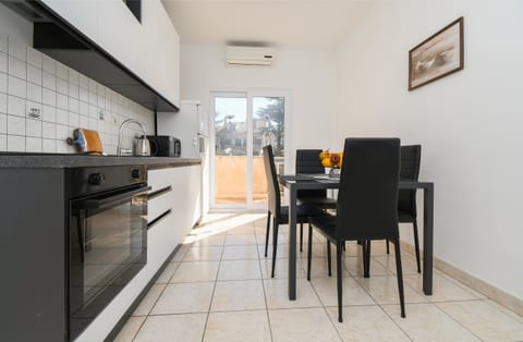 Apartment Biserka - Unit 372814-13