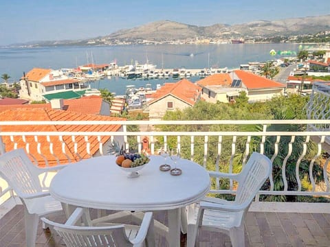 Apartment Biserka - Unit 372816-13