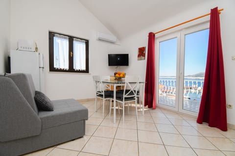 Apartment Biserka - Unit 372816-13