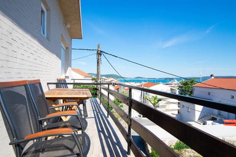Apartment Marin - Unit 372824-13