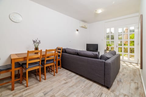 Apartments Tatjana - Unit 372828-13