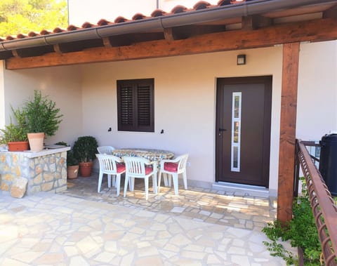 Apartment Roko - Unit 372832-13