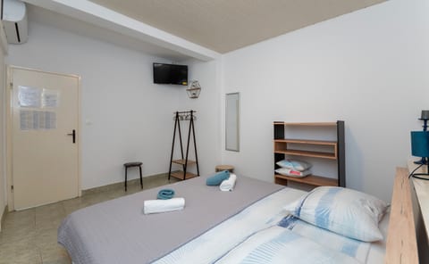 Apartments Ivan - Unit 372834-13