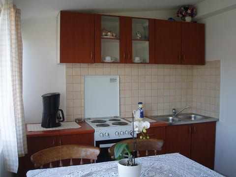 Apartment and Rooms Mila - Unit 372838-13