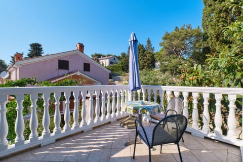Apartment Luce - Unit 372844-13