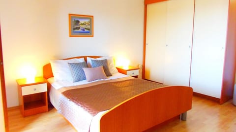 Apartments Bor - Unit 372846-13