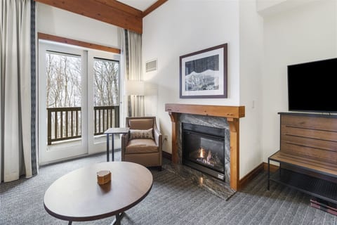 1119 Spruce Peak