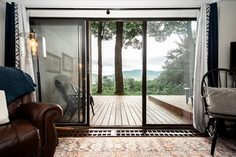 Notch View Retreat
