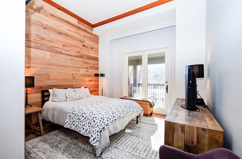 1129 - 2 BR - Spruce Peak