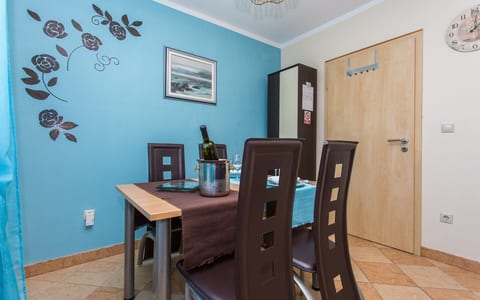 Apartment Brusic - Unit 372883-13