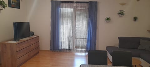 Apartments Vanja - Unit 372911-13