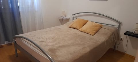 Apartments Vanja - Unit 372911-13
