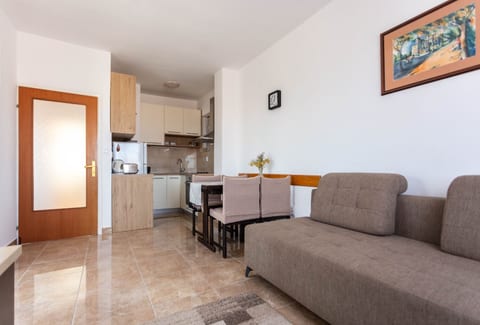 House Milka - Unit 372912-13