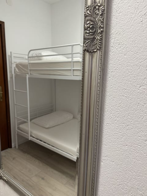 Apartments Sandra - Unit 372938-13