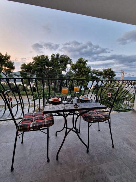 Apartments Sandra - Unit 372939-13