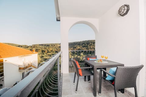 Apartments Sandra - Unit 372940-13