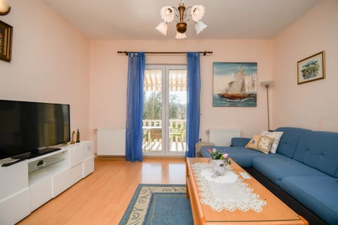 House VesnaD - Unit 372945-13