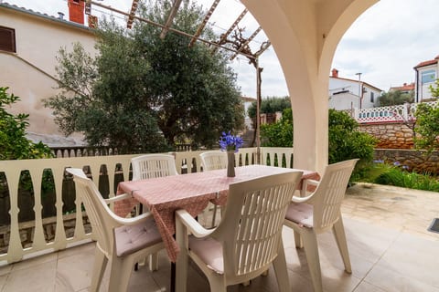Apartments Tonia - Unit 372947-13