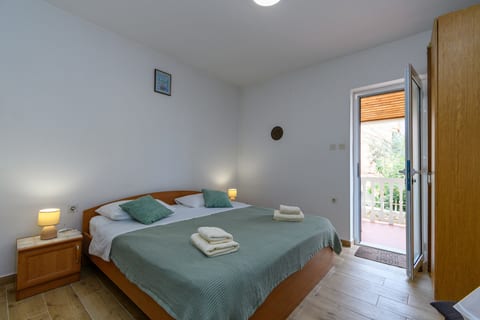 Apartments Tonia - Unit 372948-13