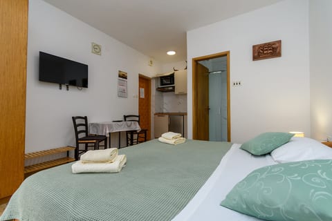 Apartments Tonia - Unit 372948-13
