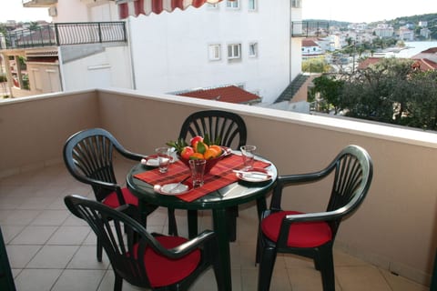 Apartments Central - Unit 372950-13