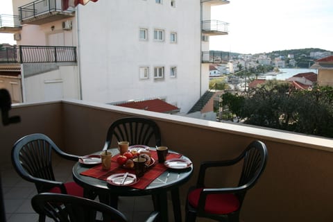 Apartments Central - Unit 372950-13