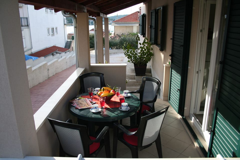 Apartments Central - Unit 372951-13