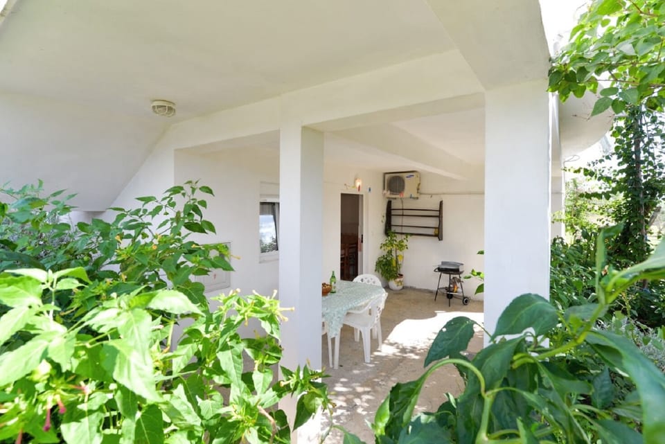 Apartments Edi - Unit 372962-13 - Croatia