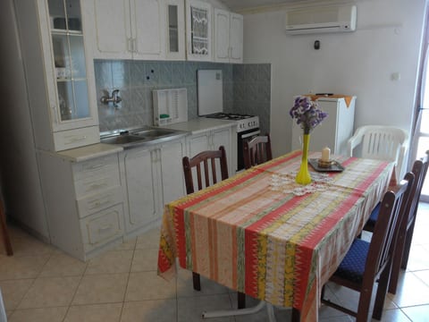 Apartment Zdrave - Unit 373093-13