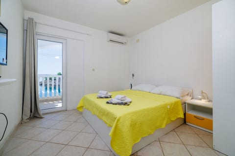 Apartments Taša - Unit 372986-13