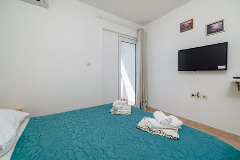 Apartments Taša - Unit 372987-13