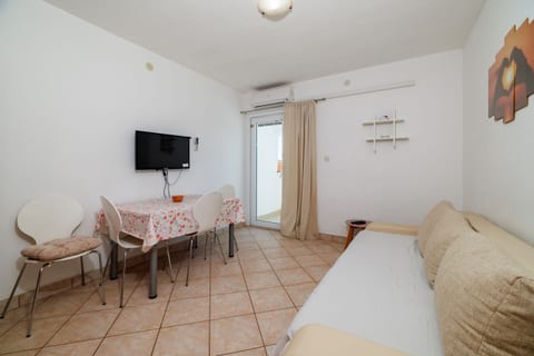 Apartments Taša - Unit 372988-13