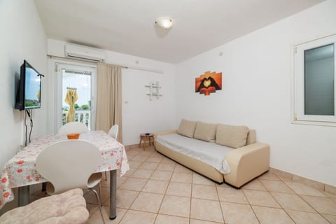 Apartments Taša - Unit 372988-13