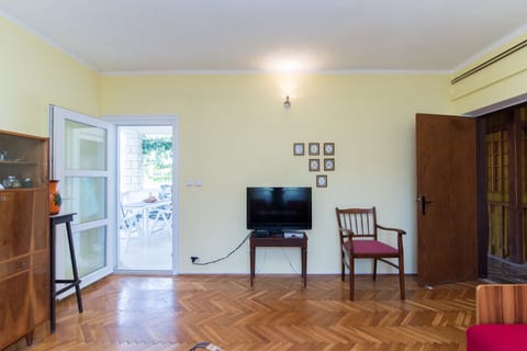 Apartment Damir - Unit 372989-13