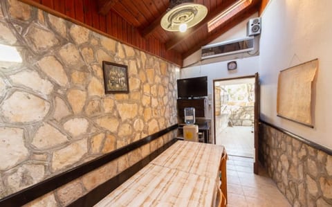 House Linker - Unit 373002-13