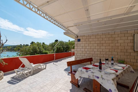 Apartment Mir - Unit 373003-13