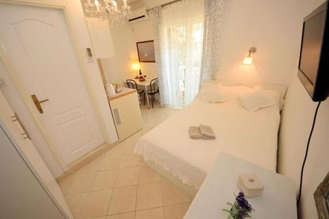 Apartments Lucky - Unit 373014-13