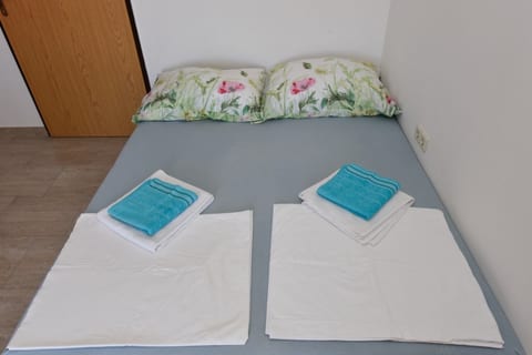 Apartment Mark - Unit 373018-13