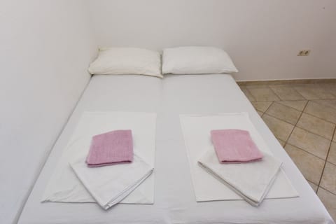 Apartment Mark - Unit 373019-13