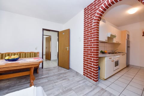Apartment Mark - Unit 374612-13