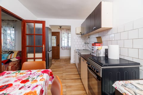 Apartment Irmica - Unit 373027-13