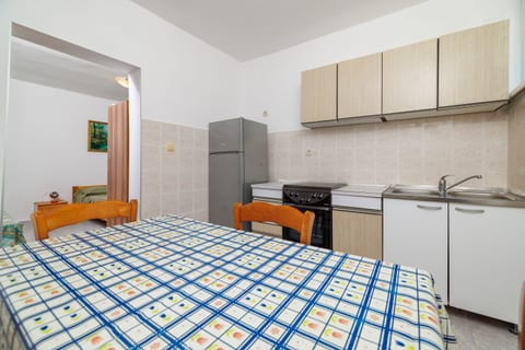 Apartment Irmica - Unit 373529-13