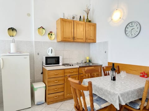 Apartments Mira - Unit 373057-13