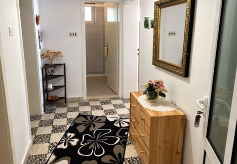 Apartment and Rooms Tomo 1 - Unit 373059-13