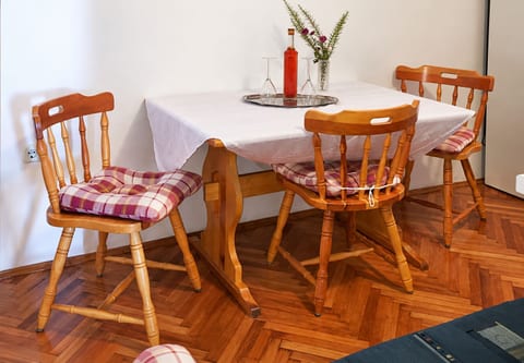 Apartment and Rooms Tomo 1 - Unit 373059-13