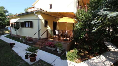Apartments True - Unit 373071-13
